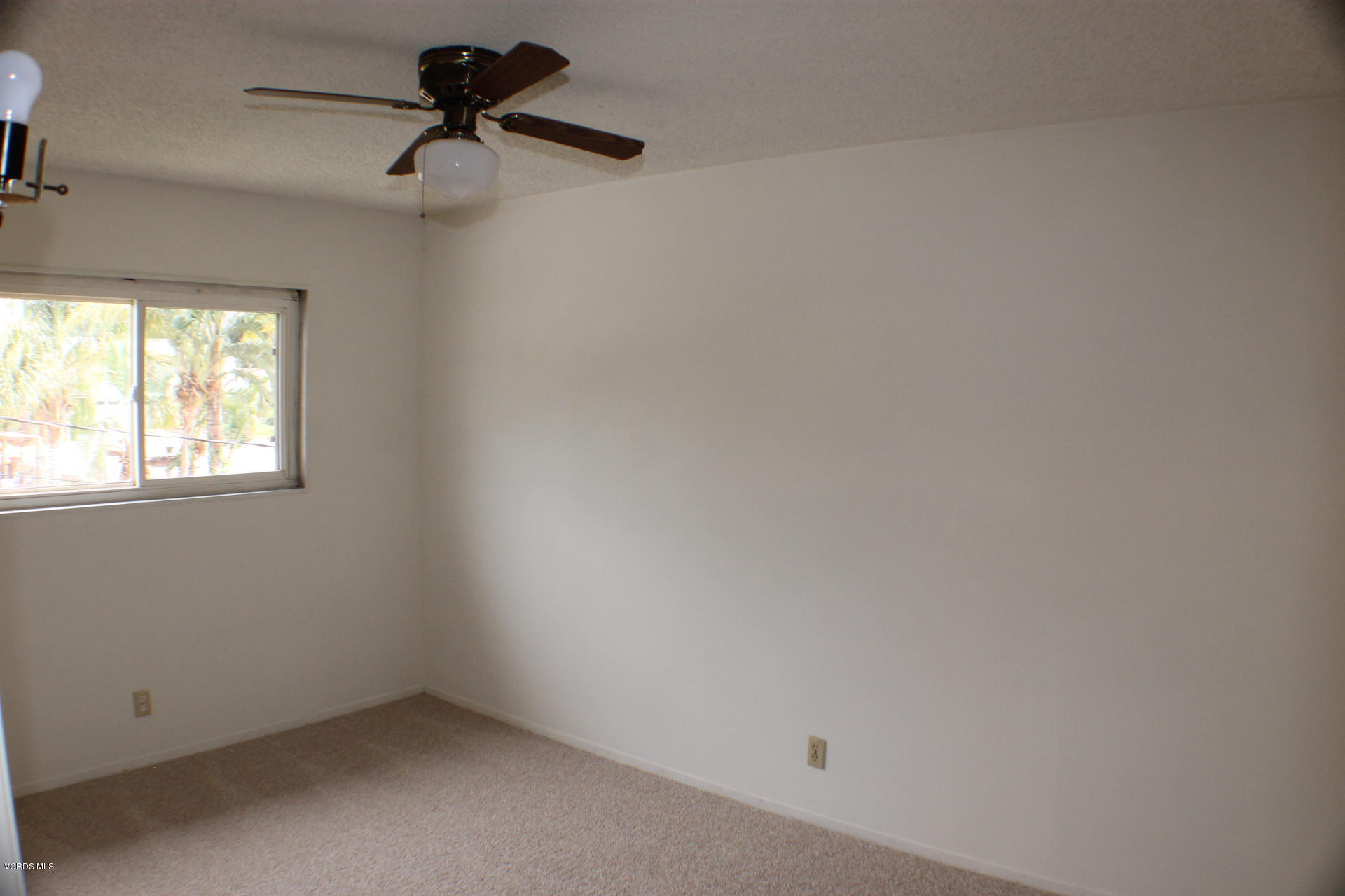 2050 Finch Court Simi Valley, CA 93063 - Photo 18 of 28 IMG_0695