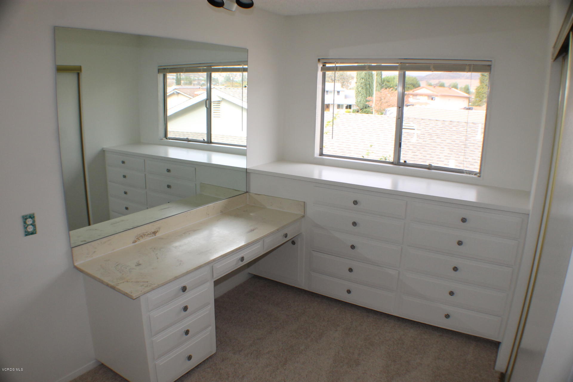 2050 Finch Court Simi Valley, CA 93063 - Photo 25 of 28 IMG_0705