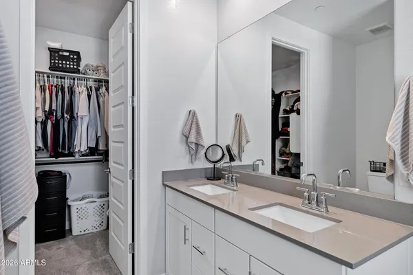 $399,000 | 4055 East Amoroso Drive, Gilbert, AZ 85296