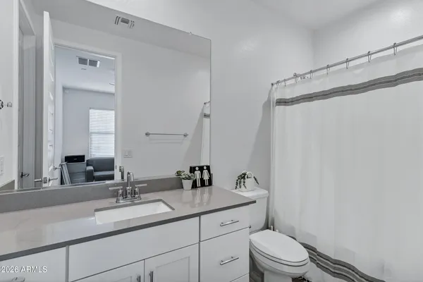 $399,000 | 4055 East Amoroso Drive, Gilbert, AZ 85296