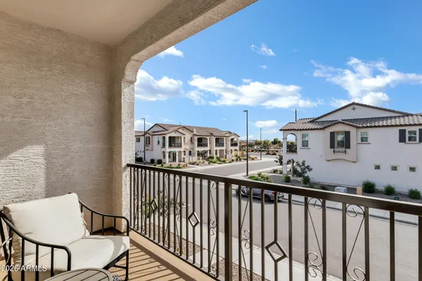 $399,000 | 4055 East Amoroso Drive, Gilbert, AZ 85296