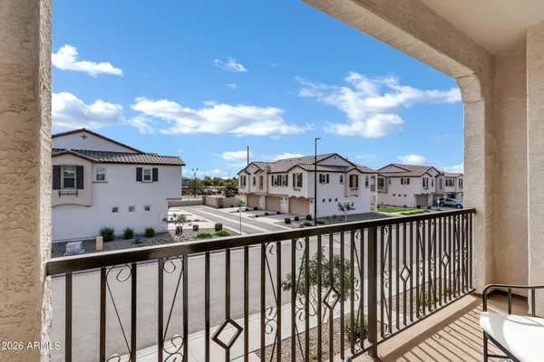 $399,000 | 4055 East Amoroso Drive, Gilbert, AZ 85296