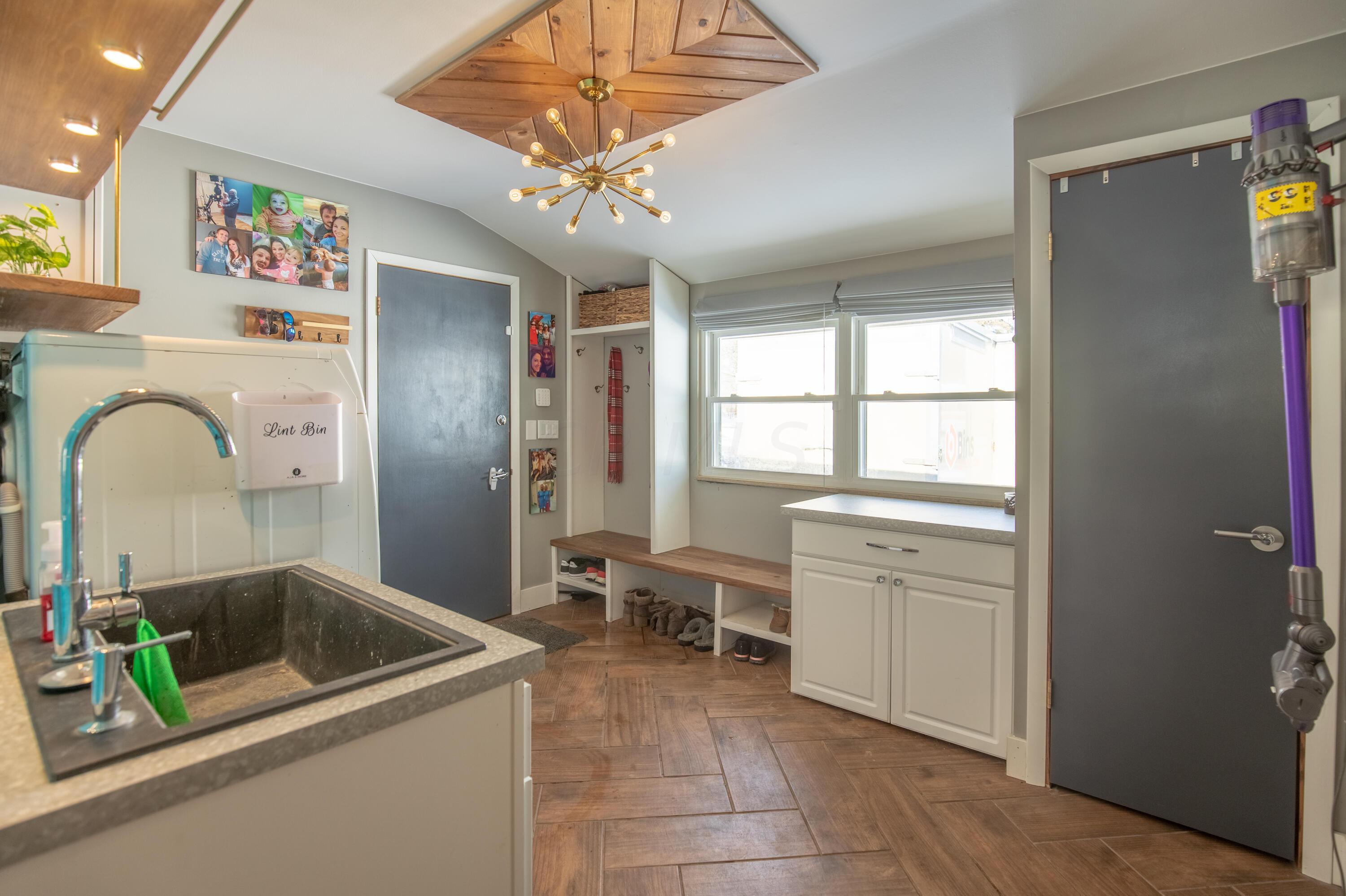 5733 Renner Road Columbus, OH 43228 - Photo 25 of 38 Mudroom 1