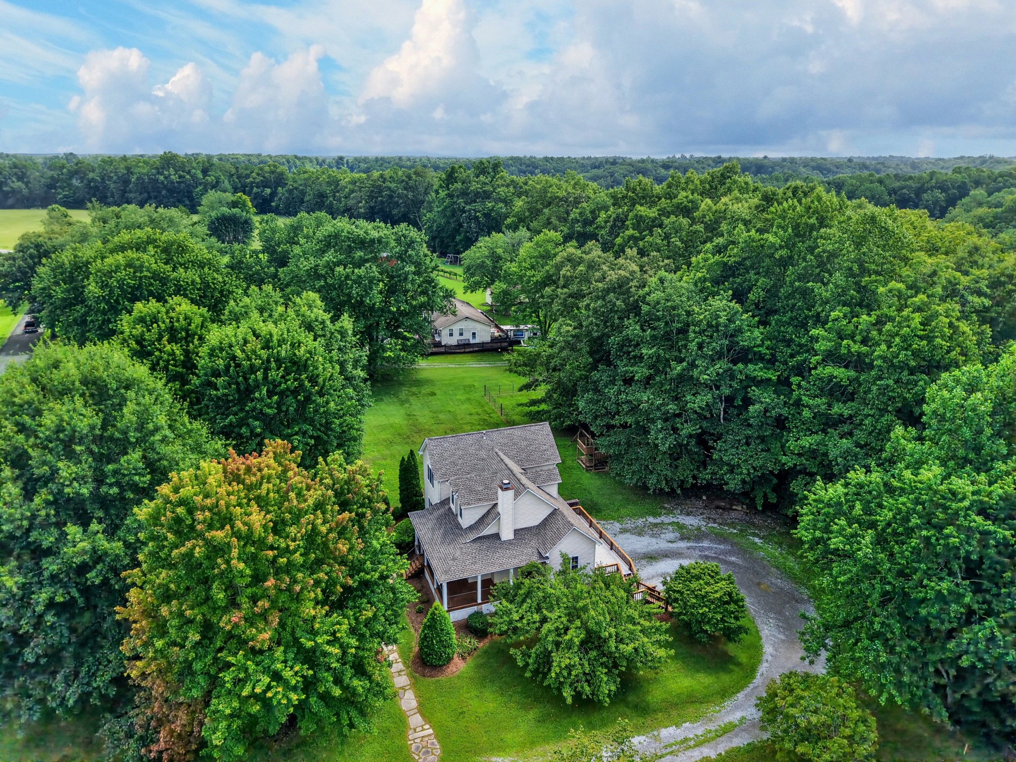 308 Ponder Road Smithville, TN 37166 - Photo 6 of 67 Gallery Image 6