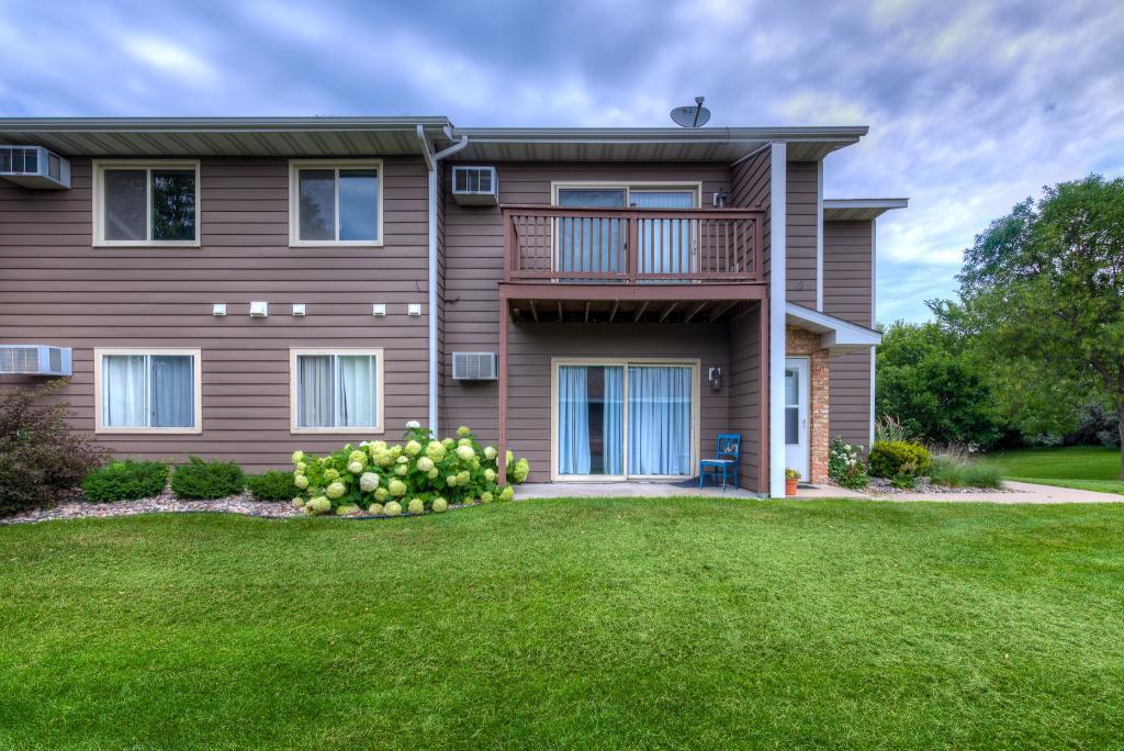 4480 Cinnamon Ridge Trail, Unit B Eagan, MN 55122 - Photo 1 of 13