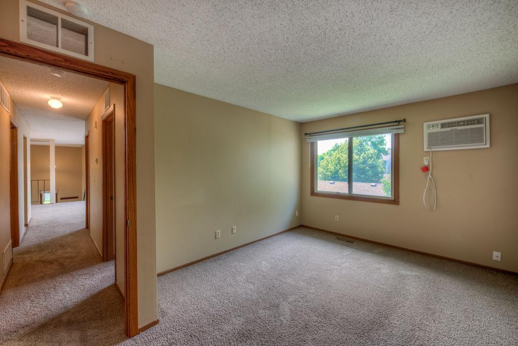 4480 Cinnamon Ridge Trail, Unit B Eagan, MN 55122 - Photo 7 of 13