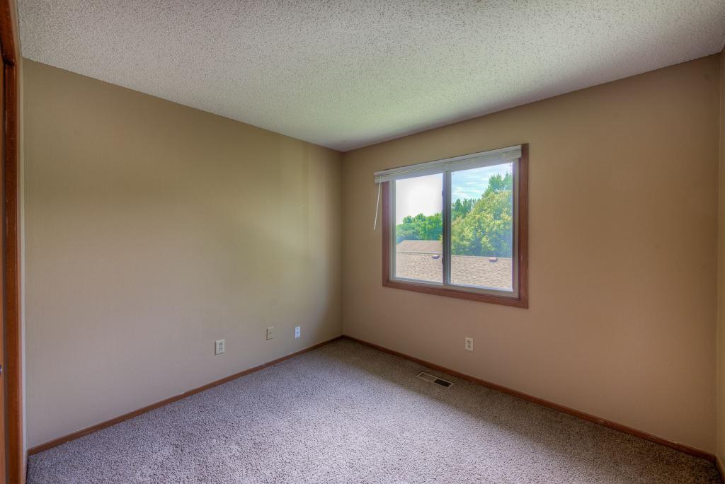 4480 Cinnamon Ridge Trail, Unit B Eagan, MN 55122 - Photo 8 of 13