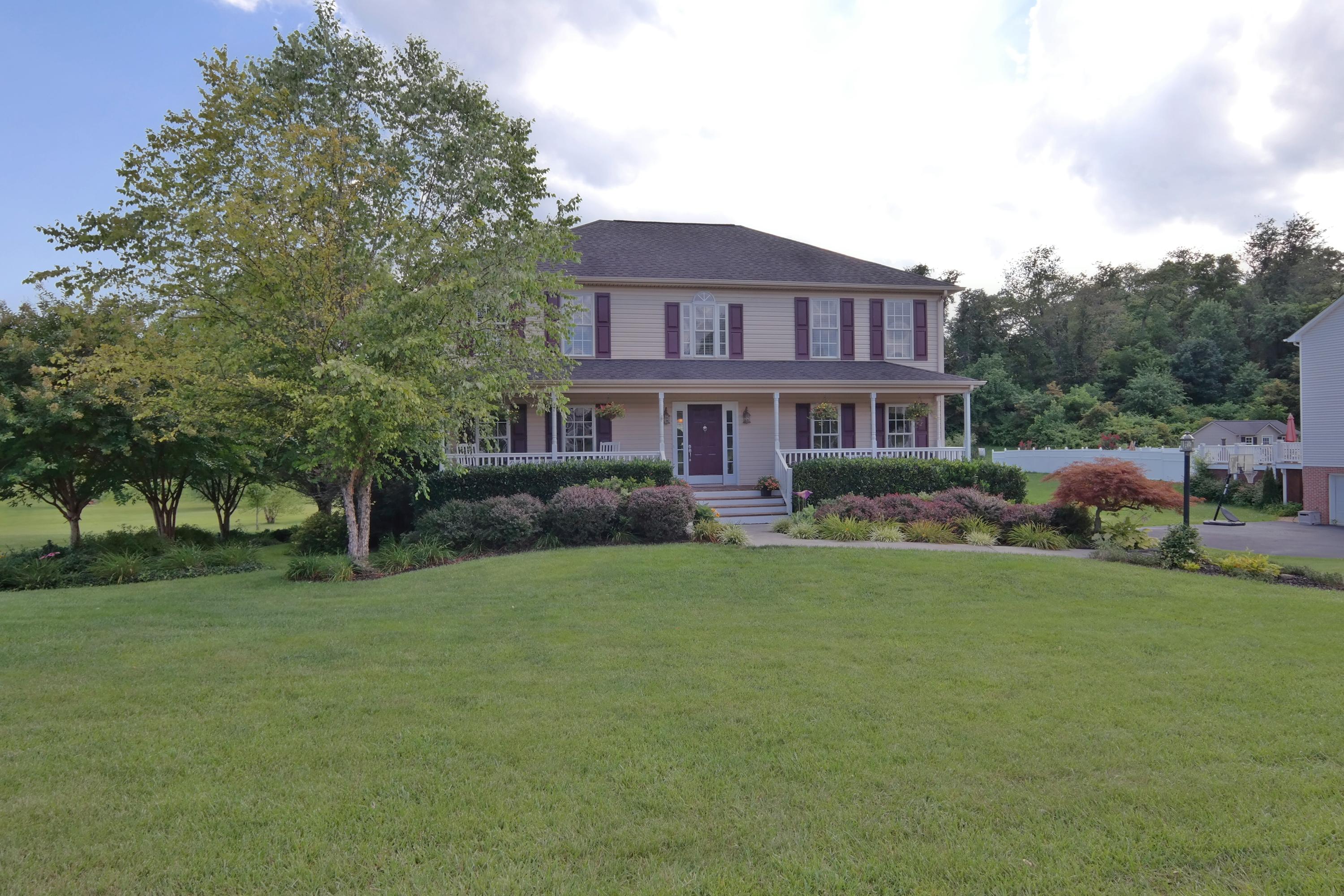 153 Eagle Ridge Roanoke, VA 24012 - Photo 1 of 40 Front Main