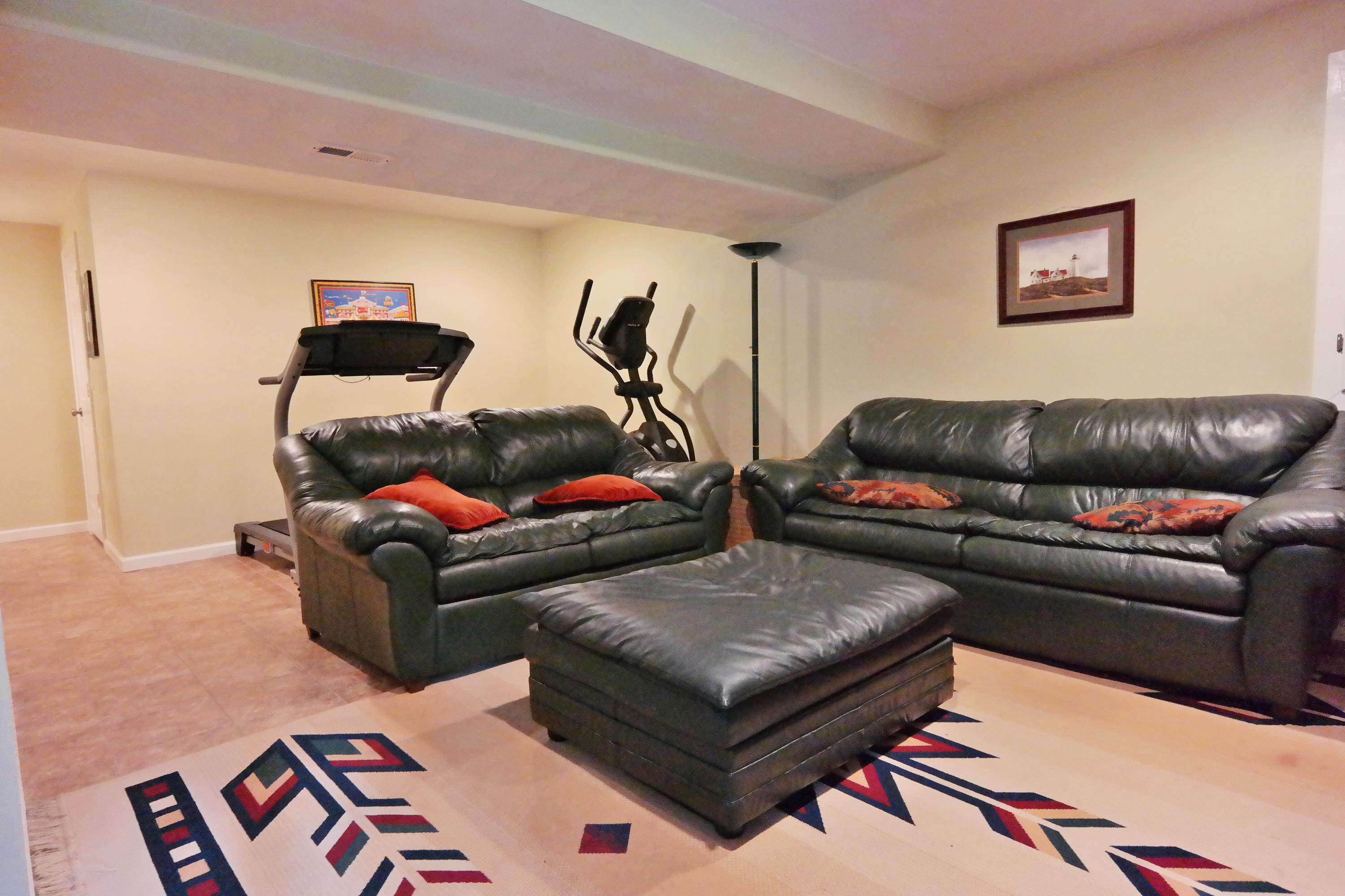 153 Eagle Ridge Roanoke, VA 24012 - Photo 29 of 40 snapseed-29