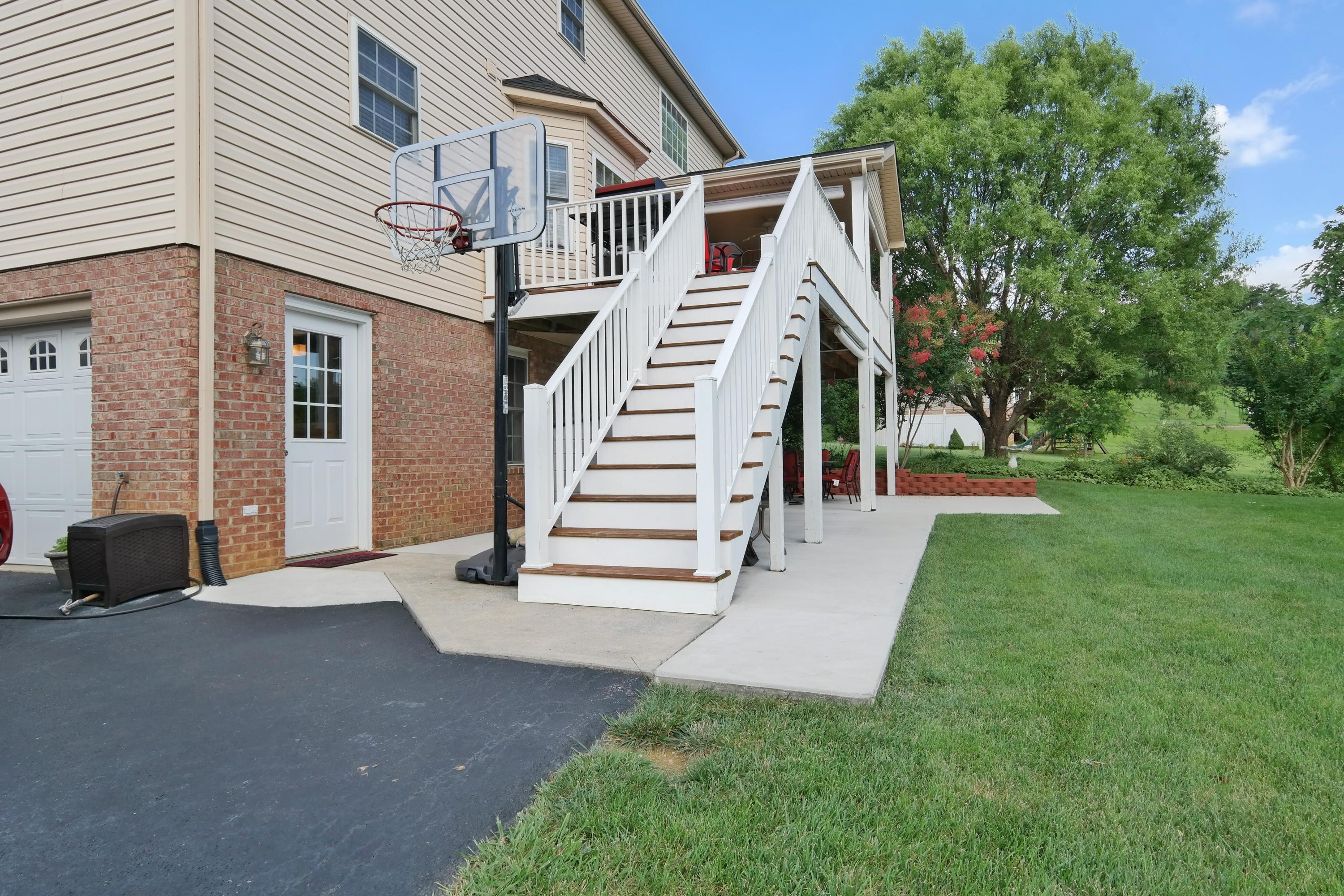 153 Eagle Ridge Roanoke, VA 24012 - Photo 38 of 40 snapseed-38