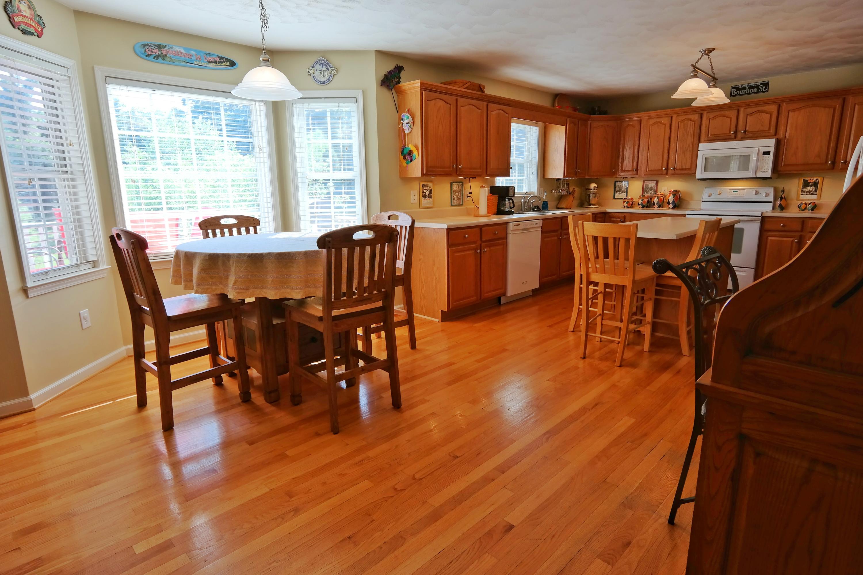 153 Eagle Ridge Roanoke, VA 24012 - Photo 7 of 40 snapseed-04