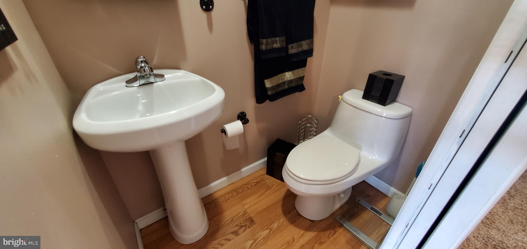 3354 Gurley Road Philadelphia, PA 19154 - Photo 7 of 28 Gallery Image 7