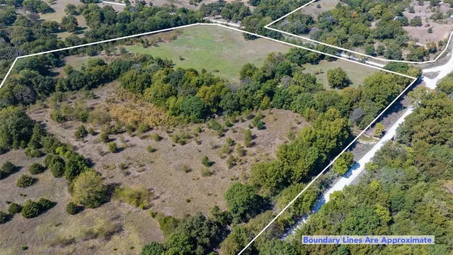 $650,000 | 3868 County Road 417, Muenster, TX 76252