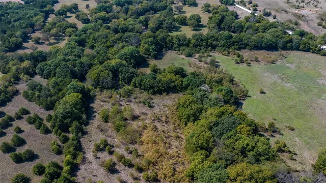 $650,000 | 3868 County Road 417, Muenster, TX 76252