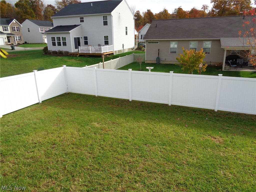 712 Starr Ridge Street Southeast Massillon, OH 44646 - Photo 3 of 17