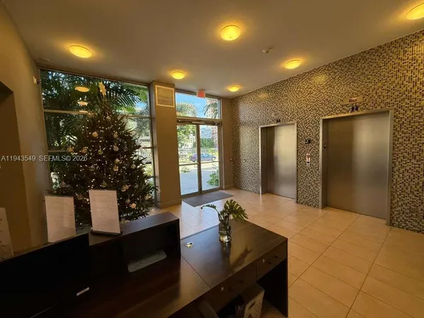 $2,600 | 36 Northwest 6th Avenue, Unit 408, Miami, FL 33128