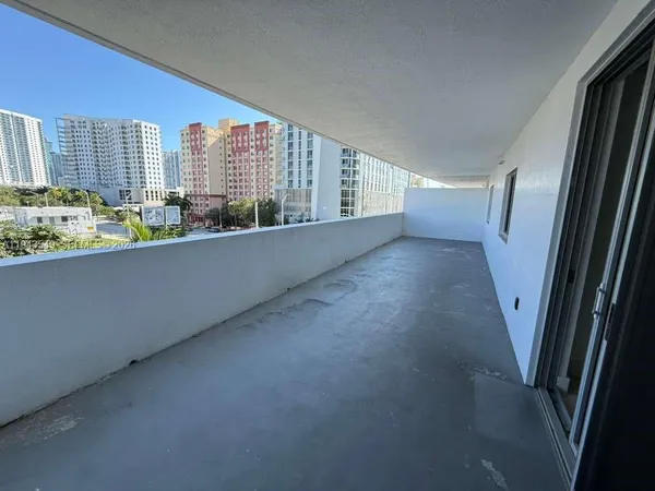 $2,600 | 36 Northwest 6th Avenue, Unit 408, Miami, FL 33128