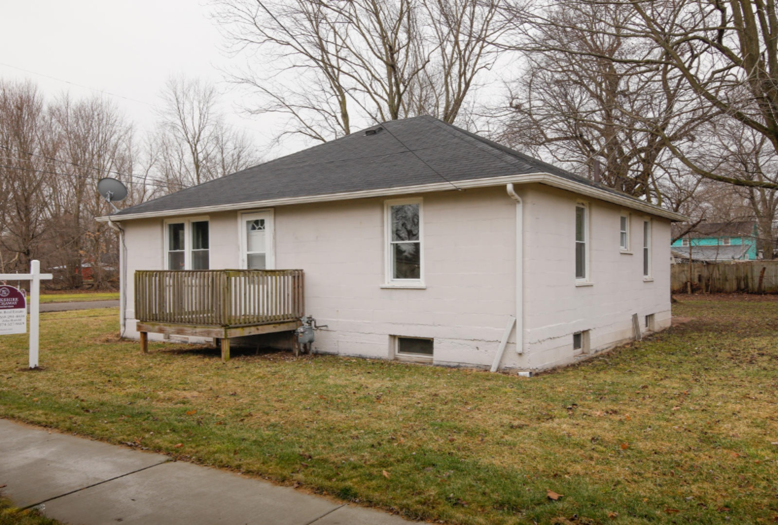 617 12th Street Three Rivers, MI 49093 - Photo 2 of 20 617 12th -102