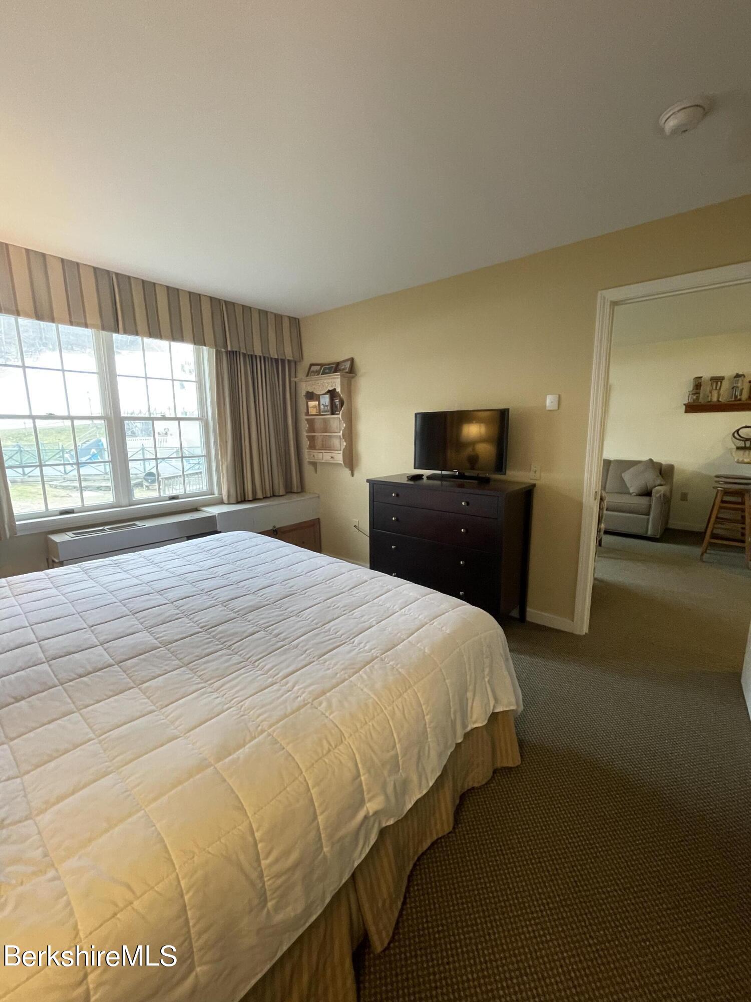 37 Corey Road, Unit 223 Hancock, MA 01237 - Photo 9 of 15 85BE3F4D-862F-4255-9770-E71AC7662256