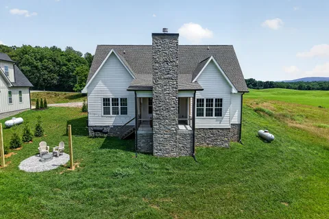 $799,900 | 617 Post Road, Rock Island, TN 38581