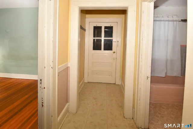 $349,900 | 11 Anderson Street, Manchester, CT 06040