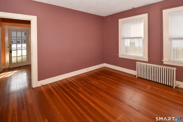 $349,900 | 11 Anderson Street, Manchester, CT 06040