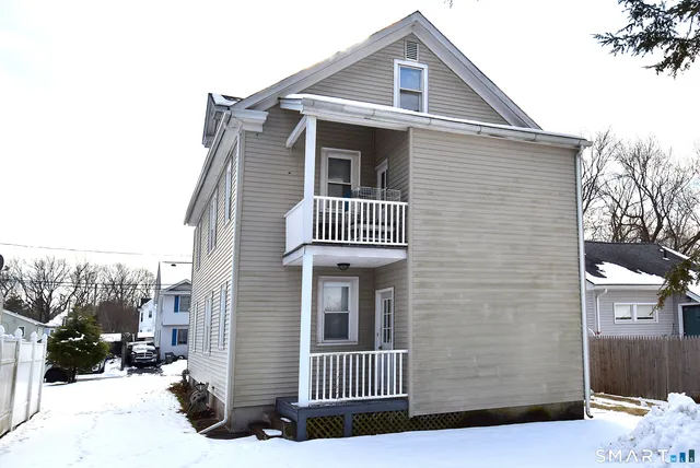 $349,900 | 11 Anderson Street, Manchester, CT 06040