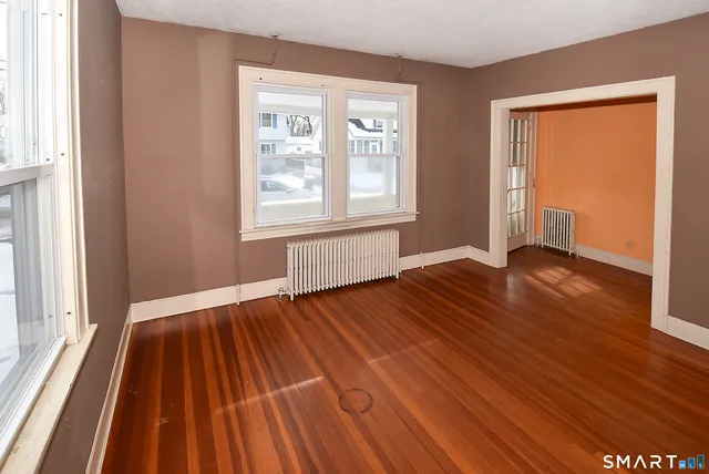 $349,900 | 11 Anderson Street, Manchester, CT 06040