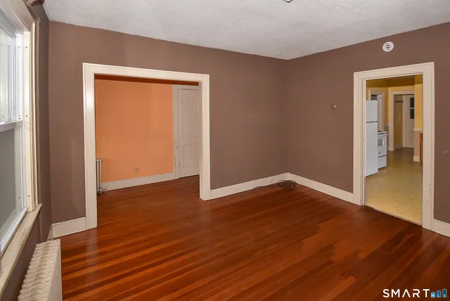 $349,900 | 11 Anderson Street, Manchester, CT 06040