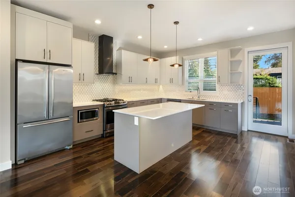 $1,200,000 | 11838 79th Avenue South, Seattle, WA 98178