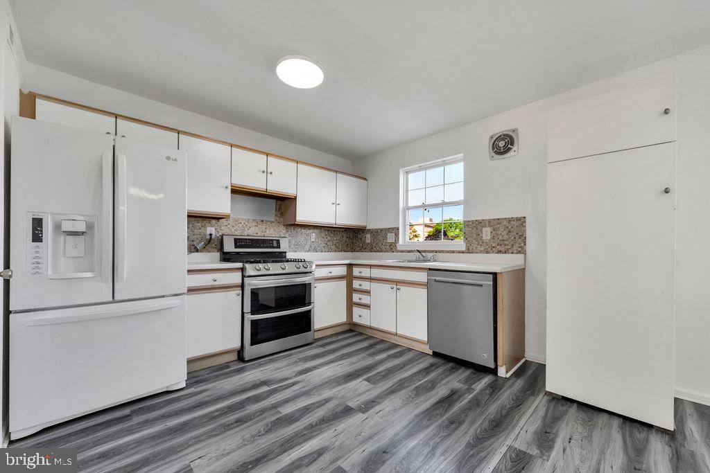 20 Rudy Robinson Way Philadelphia, PA 19139 - Photo 9 of 26