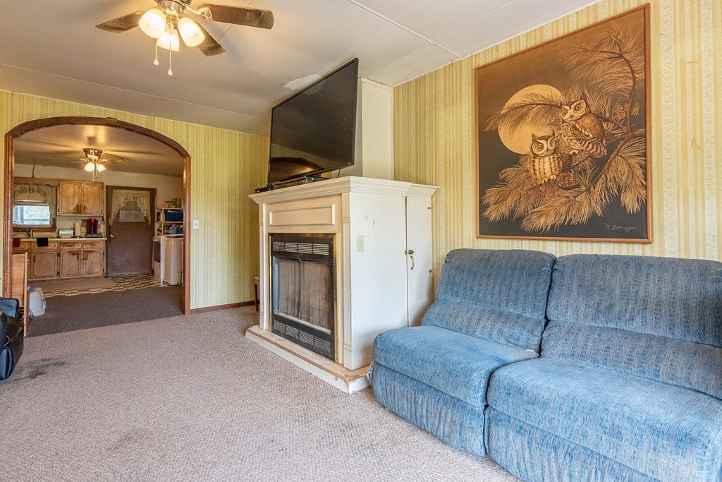 124 Frazier Road Galax, VA 24333 - Photo 8 of 35 Gallery Image 8