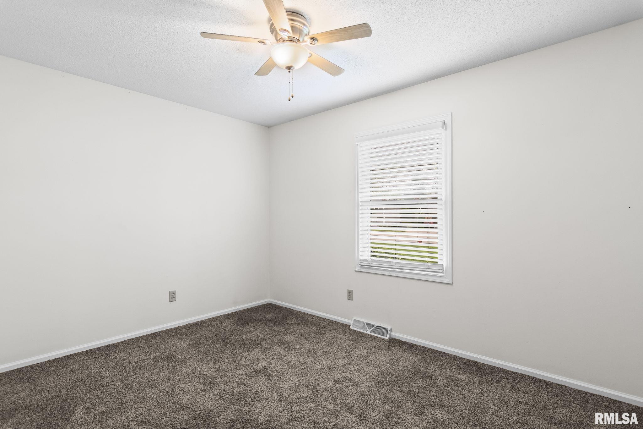 7 Ramblewood Road Chatham, IL 62629 - Photo 33 of 40 Gallery Image 33