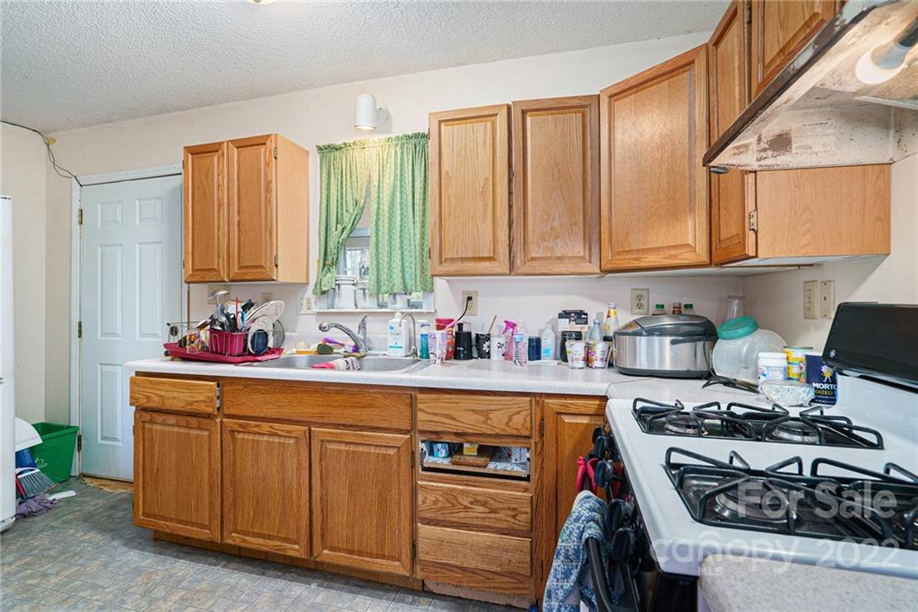 231 Old Hardin Road Dallas, NC 28034 - Photo 8 of 16 Gallery Image 8