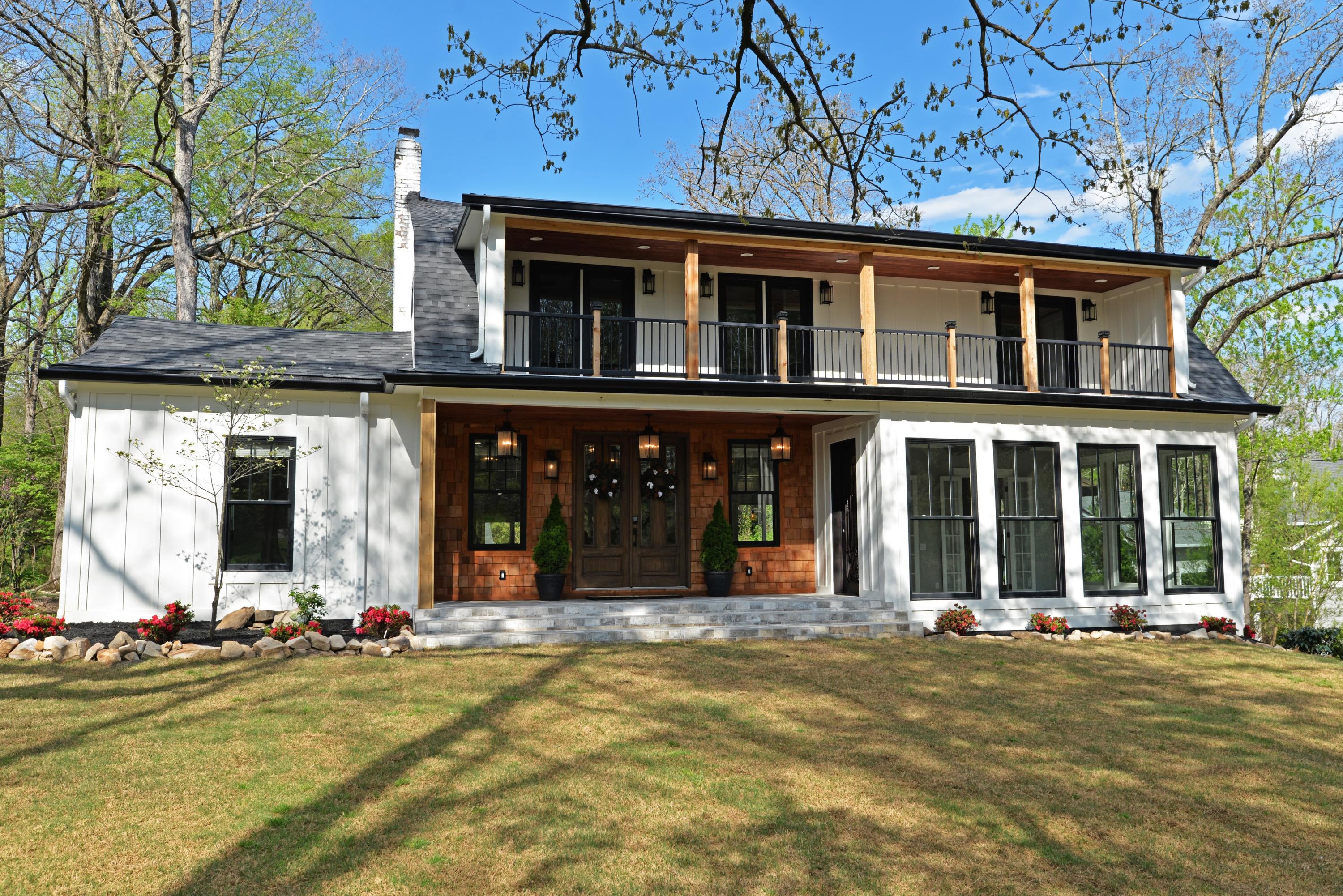 211 West Brow Road Lookout Mountain, TN 37350 - Photo 1 of 74 Front close-up (lt) med