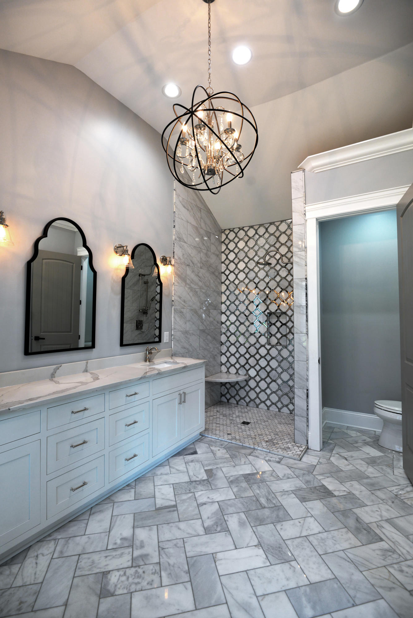 211 West Brow Road Lookout Mountain, TN 37350 - Photo 30 of 74 Master bath (vertical)