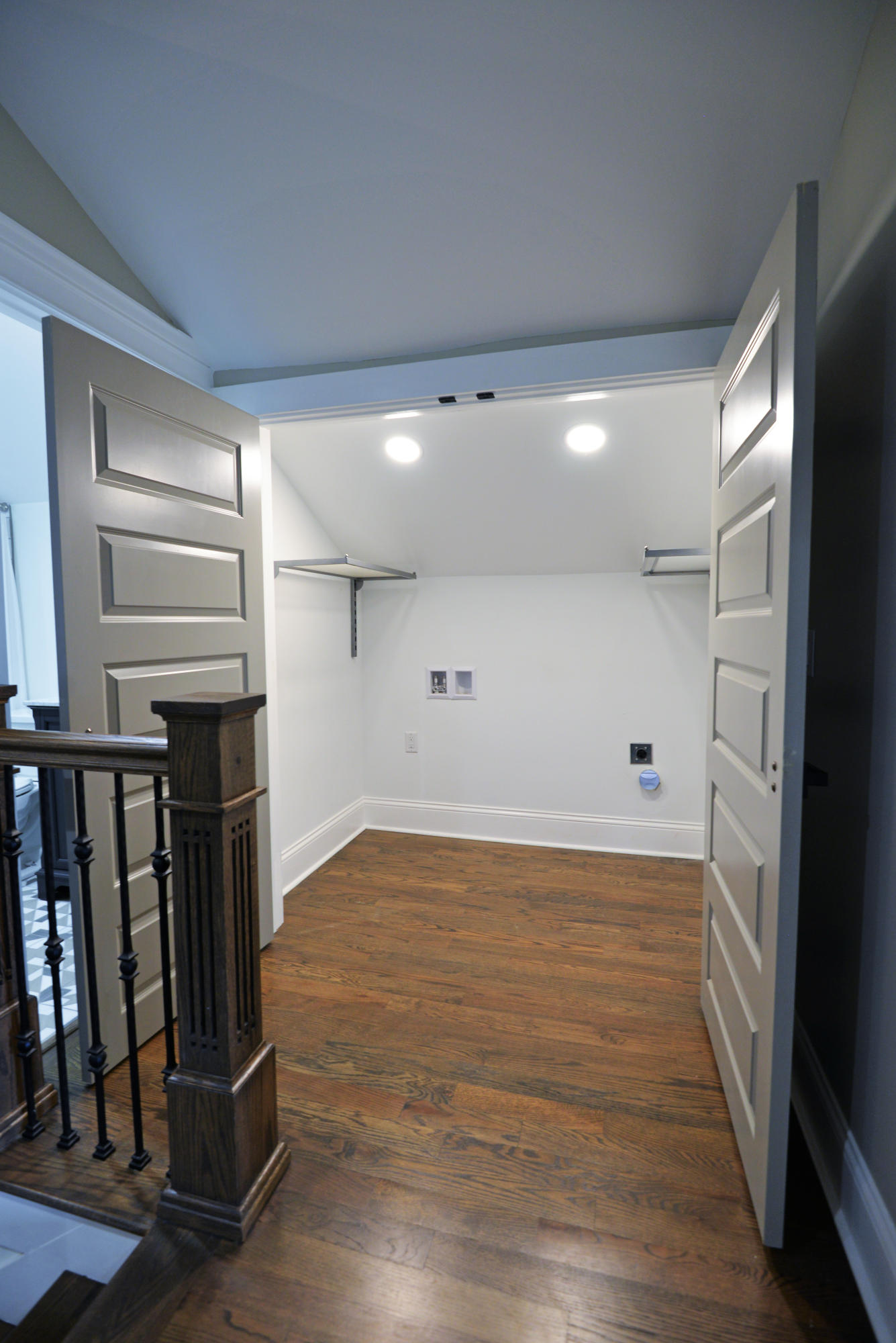 211 West Brow Road Lookout Mountain, TN 37350 - Photo 35 of 74 Laundry