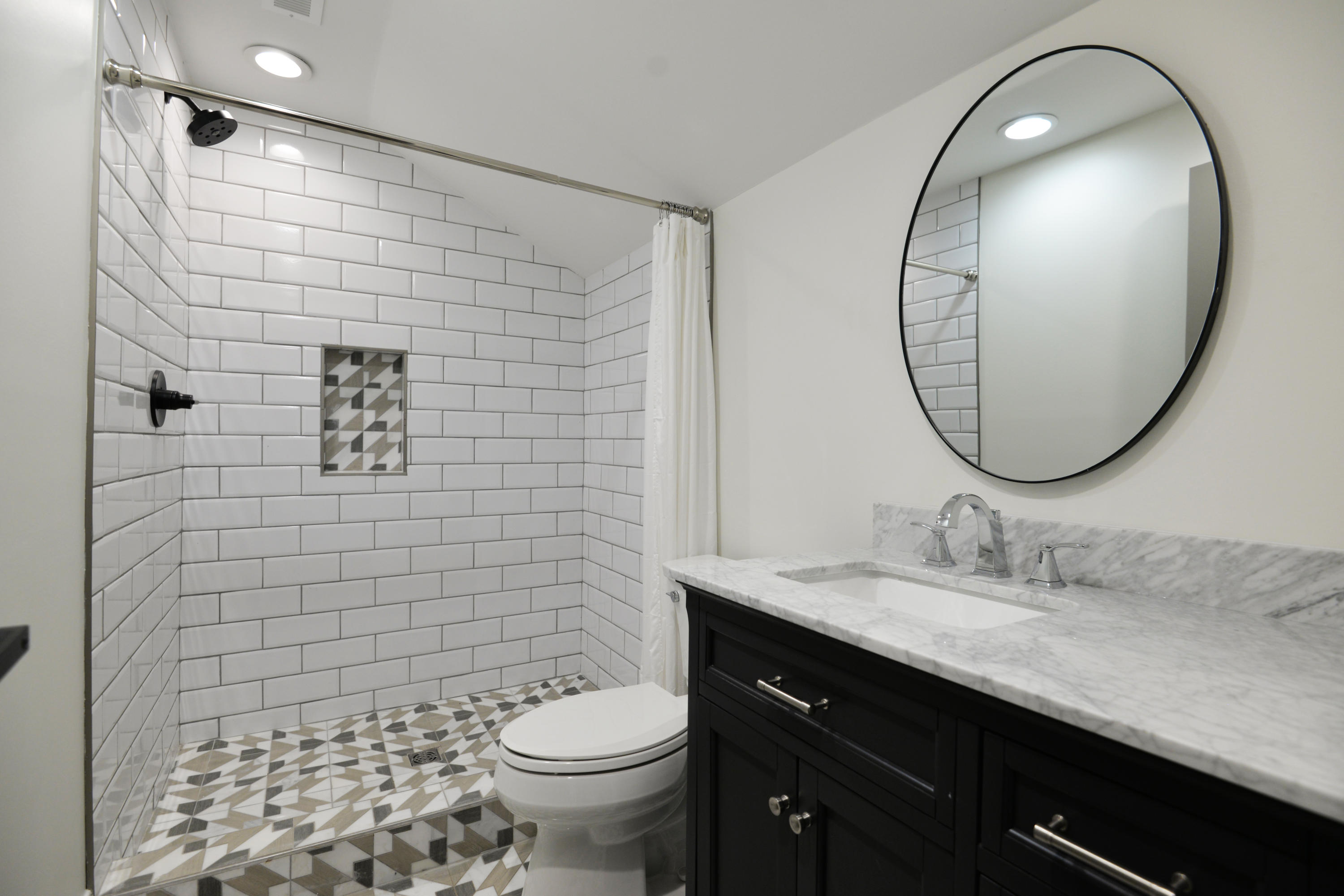 211 West Brow Road Lookout Mountain, TN 37350 - Photo 38 of 74 Hall Bath