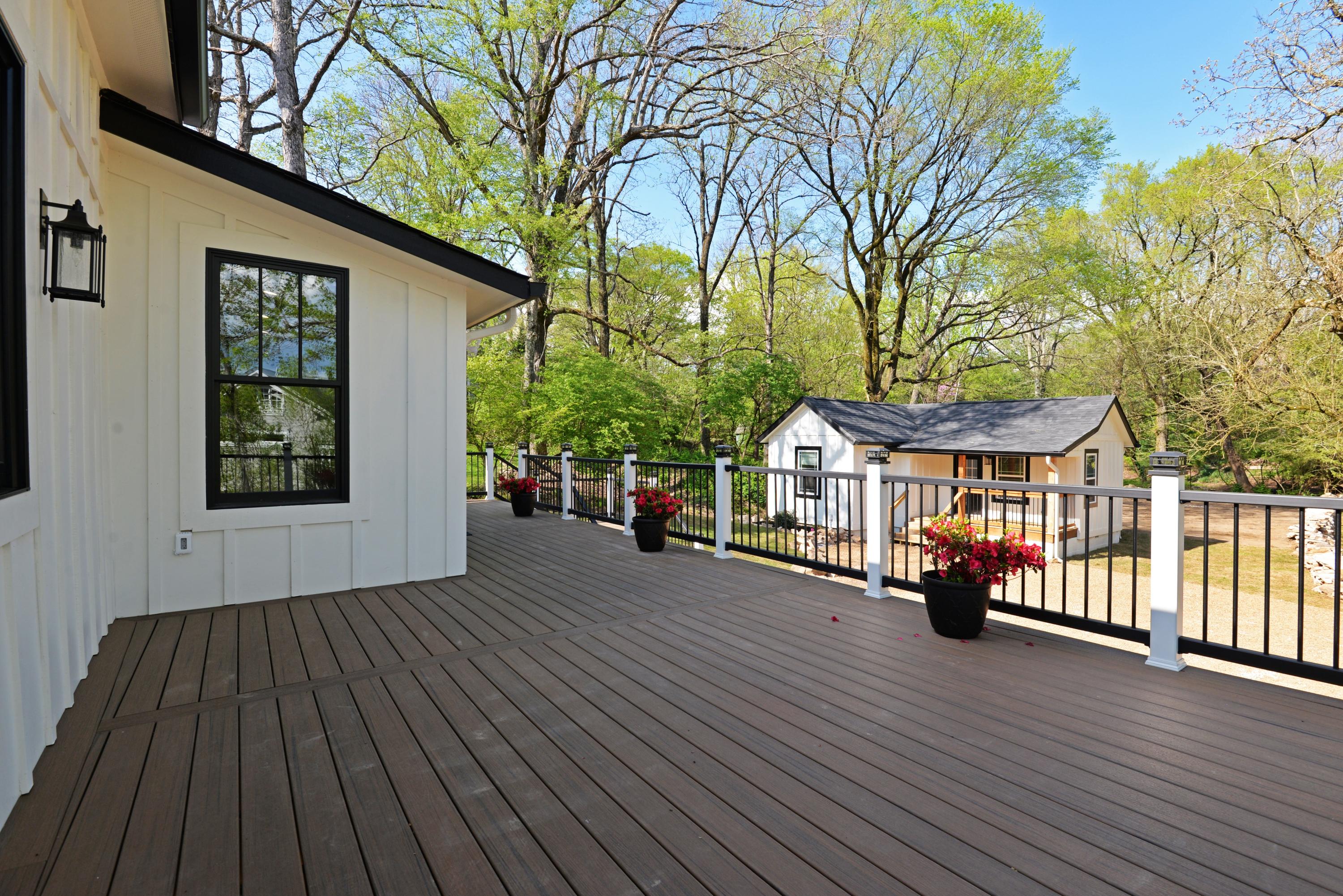 211 West Brow Road Lookout Mountain, TN 37350 - Photo 53 of 74 Deck view 3 - med