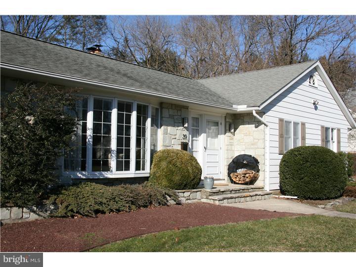 39 Crown Road Ewing, NJ 08638 - Photo 2 of 23