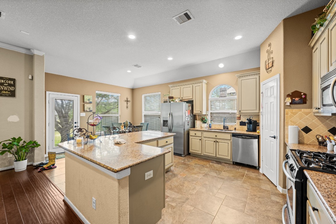 19710 Valkyrie Drive Spring, TX 77379 - Photo 19 of 24