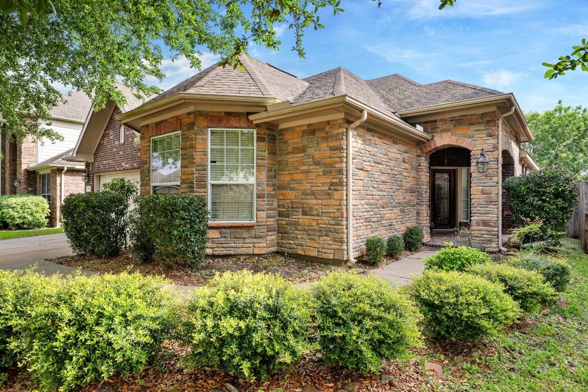 19710 Valkyrie Drive Spring, TX 77379 - Photo 5 of 24