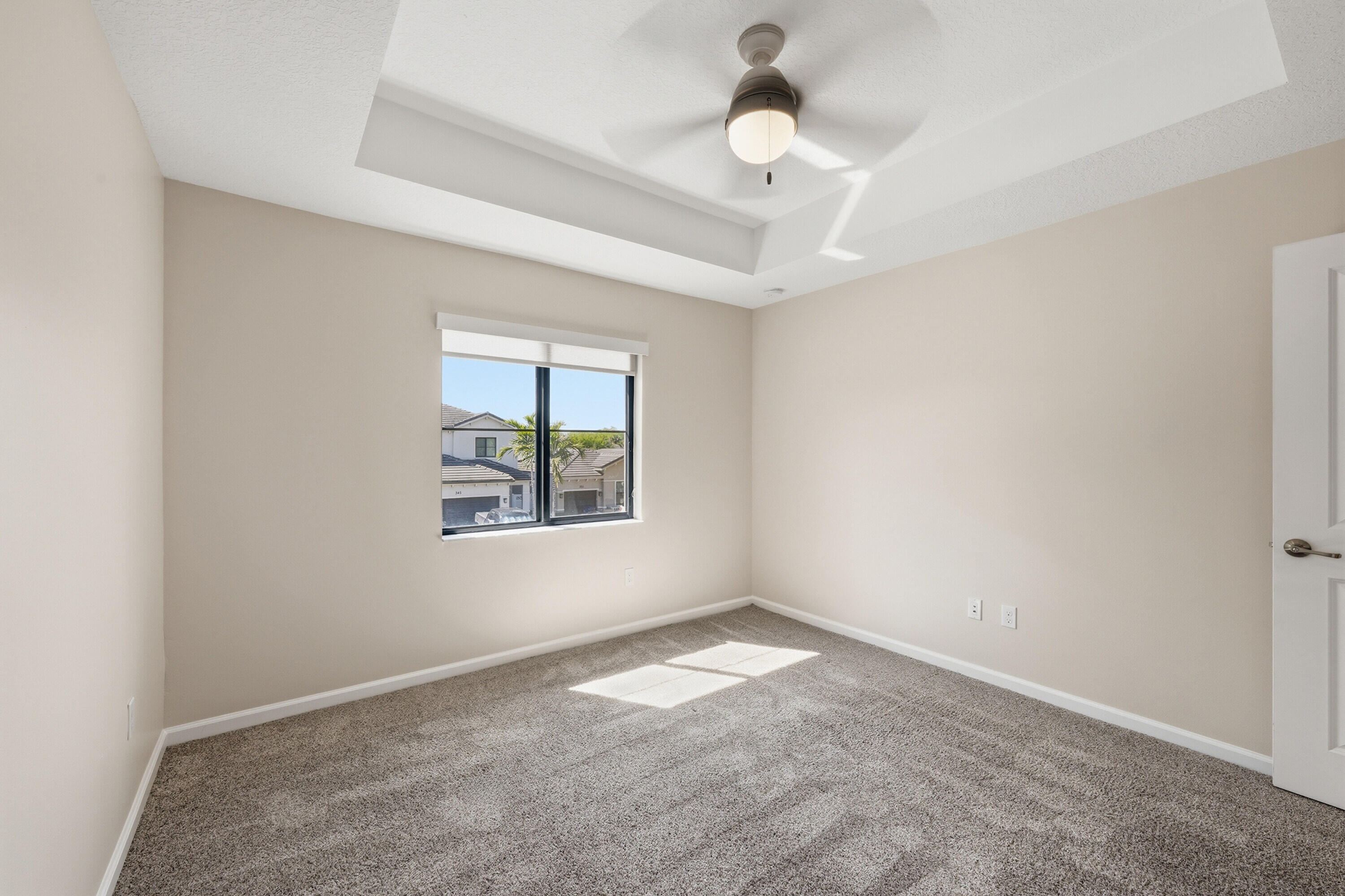 340 Northwest 33rd Lane Pompano Beach, FL 33069 - Photo 30 of 47 an empty room with a window