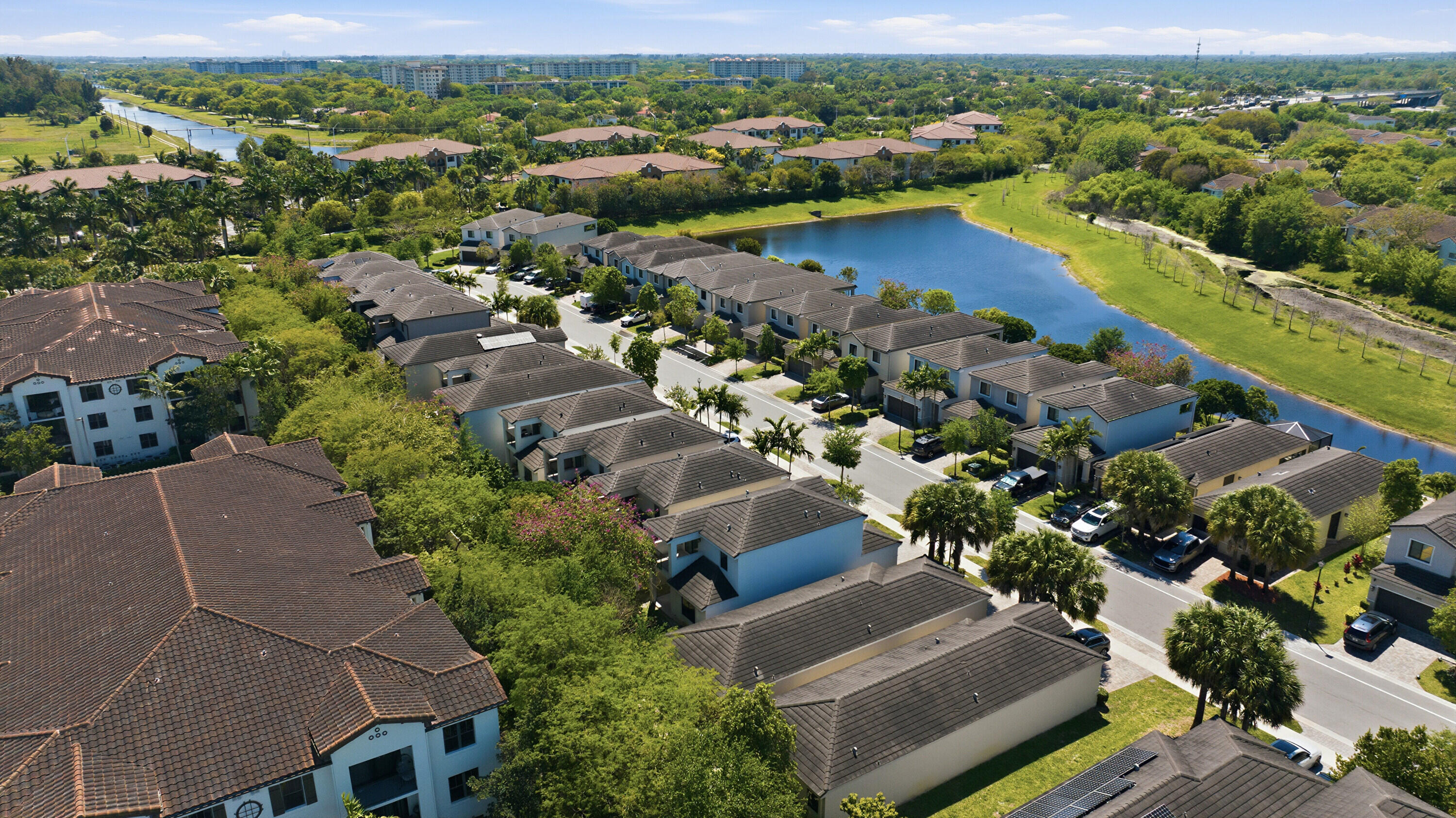 340 Northwest 33rd Lane Pompano Beach, FL 33069 - Photo 45 of 47 an aerial view of ocean and residential houses with outdoor space