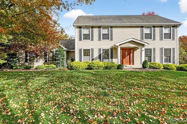 $975,000 | 1652 Mason Knoll Road, Town and Country, MO 63131