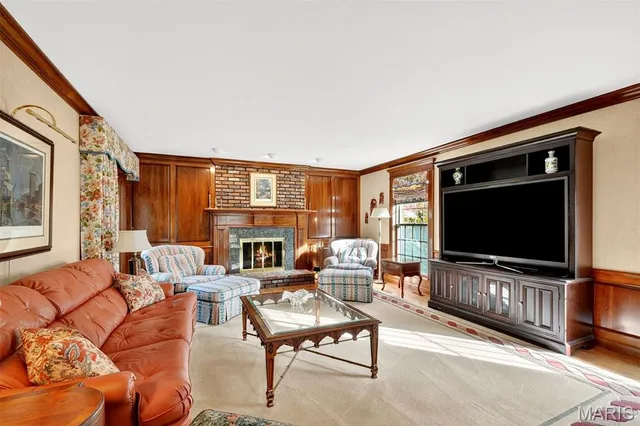 $975,000 | 1652 Mason Knoll Road, Town and Country, MO 63131