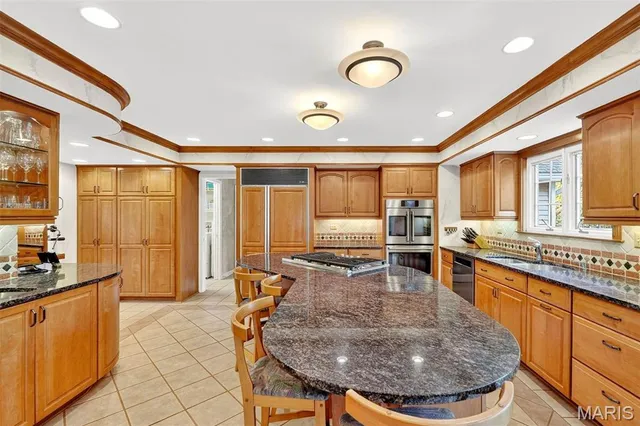 $975,000 | 1652 Mason Knoll Road, Town and Country, MO 63131