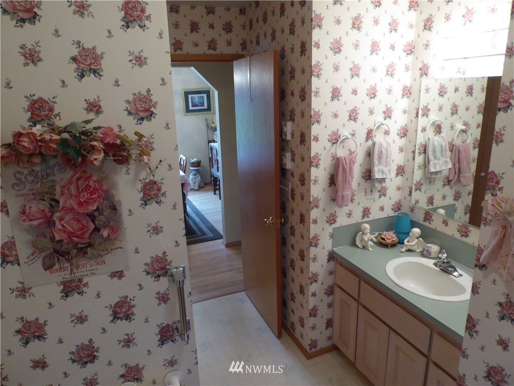 61 Pond Lane Sequim, WA 98382 - Photo 14 of 24 Gallery Image 14