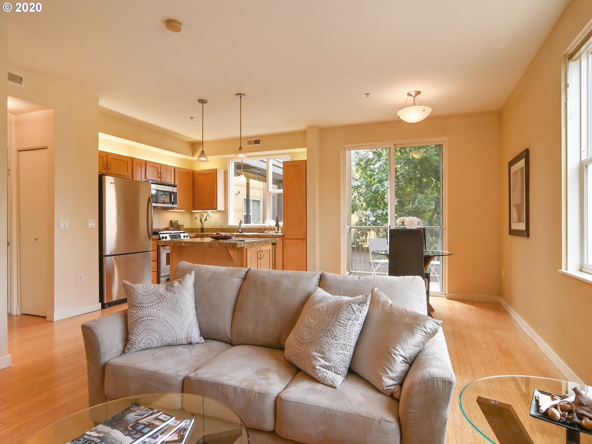 347 Rustic Place, Unit 16 Eugene, OR 97401 - Photo 12 of 29 Gallery Image 12