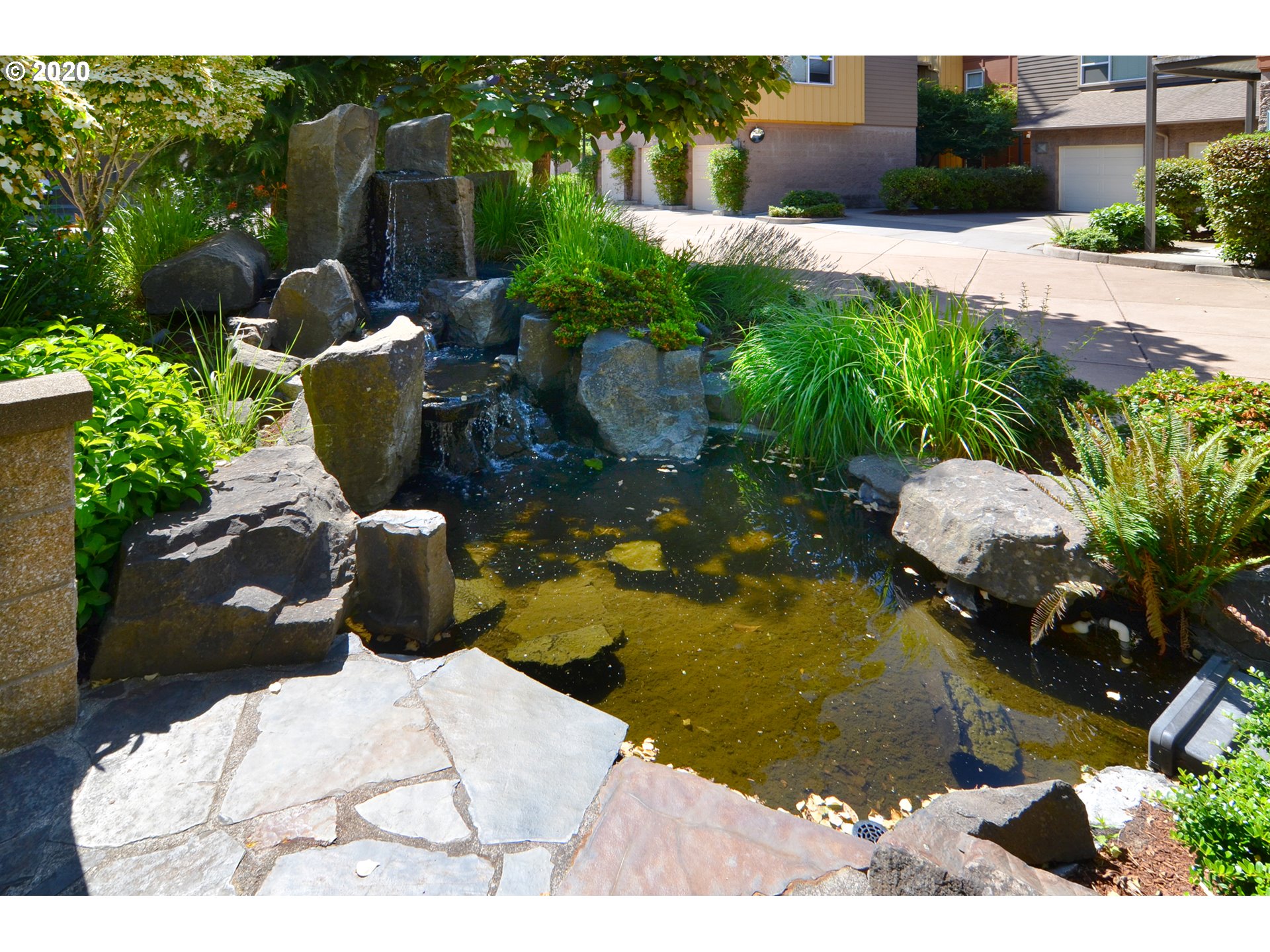 347 Rustic Place, Unit 16 Eugene, OR 97401 - Photo 21 of 29 Gallery Image 21